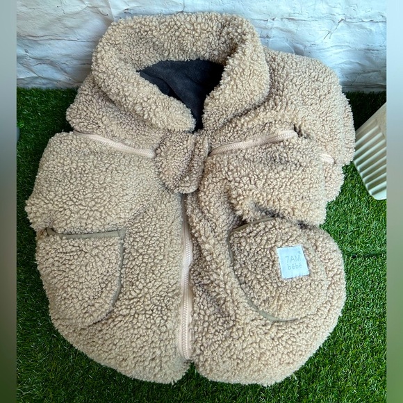 7AM CAR SEAT COCOON - TEDDY
$105
Oatmeal
One Size 0-12M - Picture 9 of 15